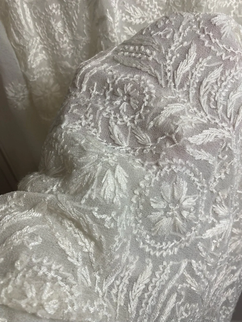 Shubham White Chikankari Embroidered Rayon Tunic Blouse Extra Large Boho Luxe - Picture 4 of 9